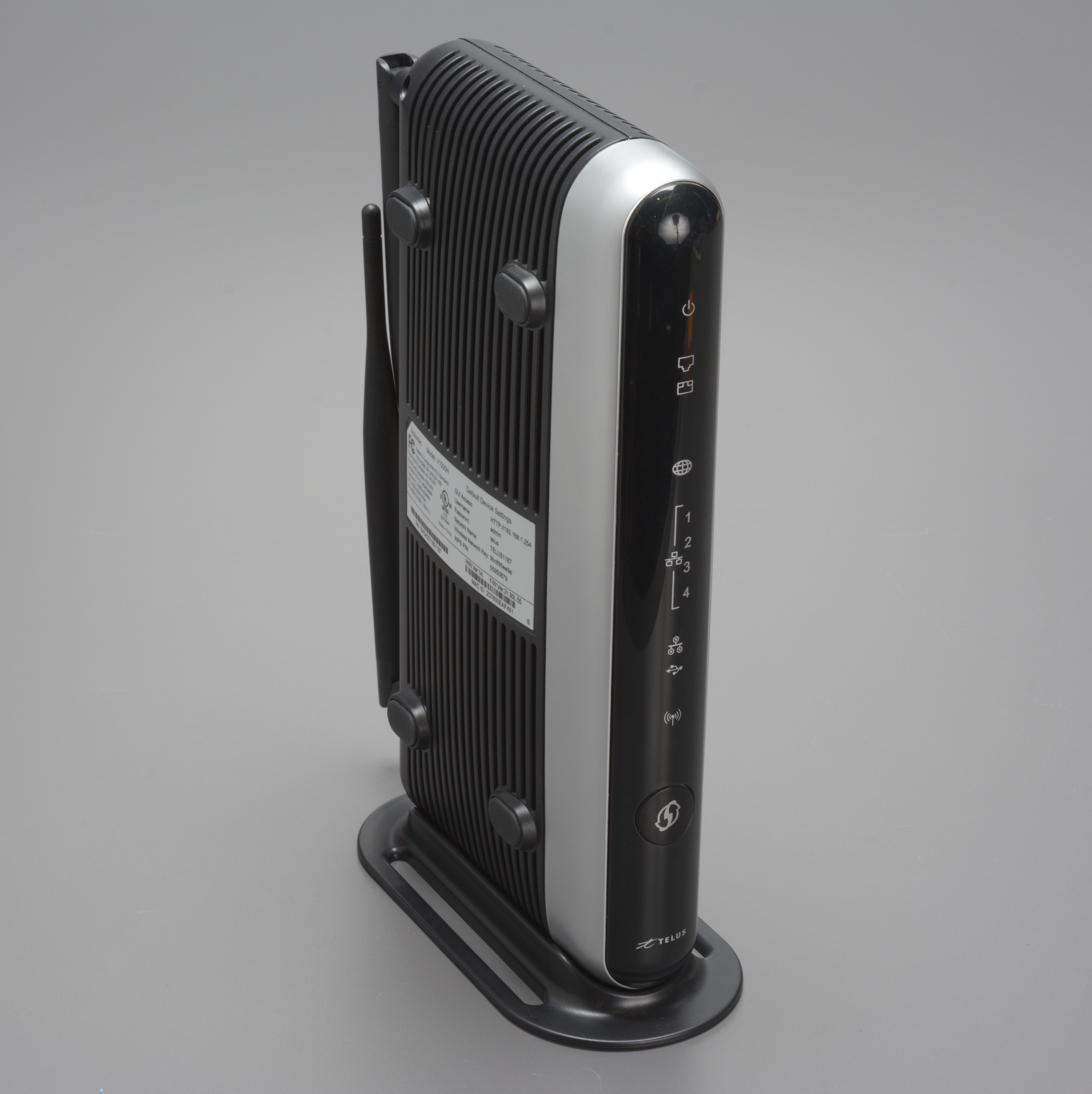 TELUS/ACTIONTEC Model V100H Wireless Network Router