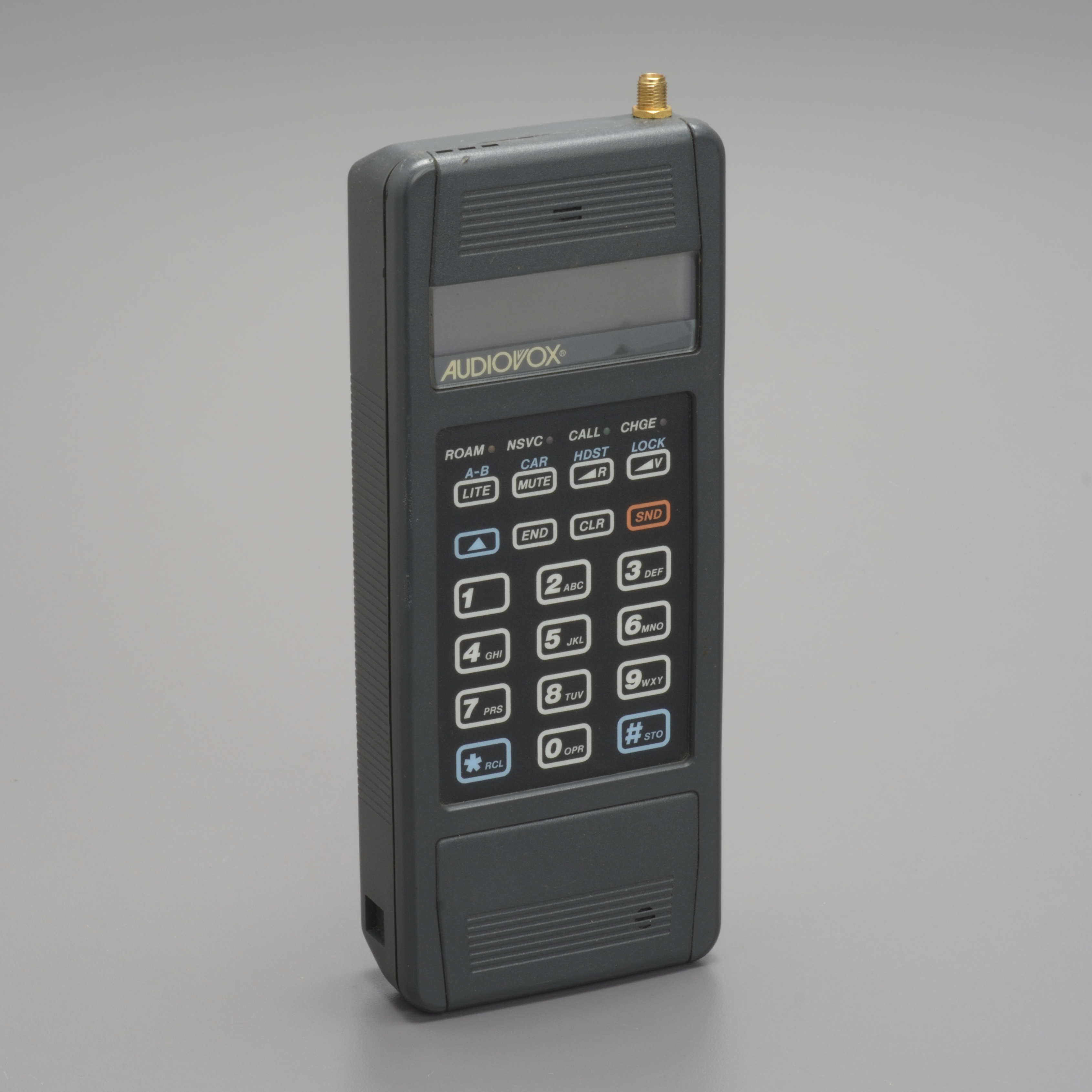 AUDIOVOX PC100 Cellular Pocket Telephone