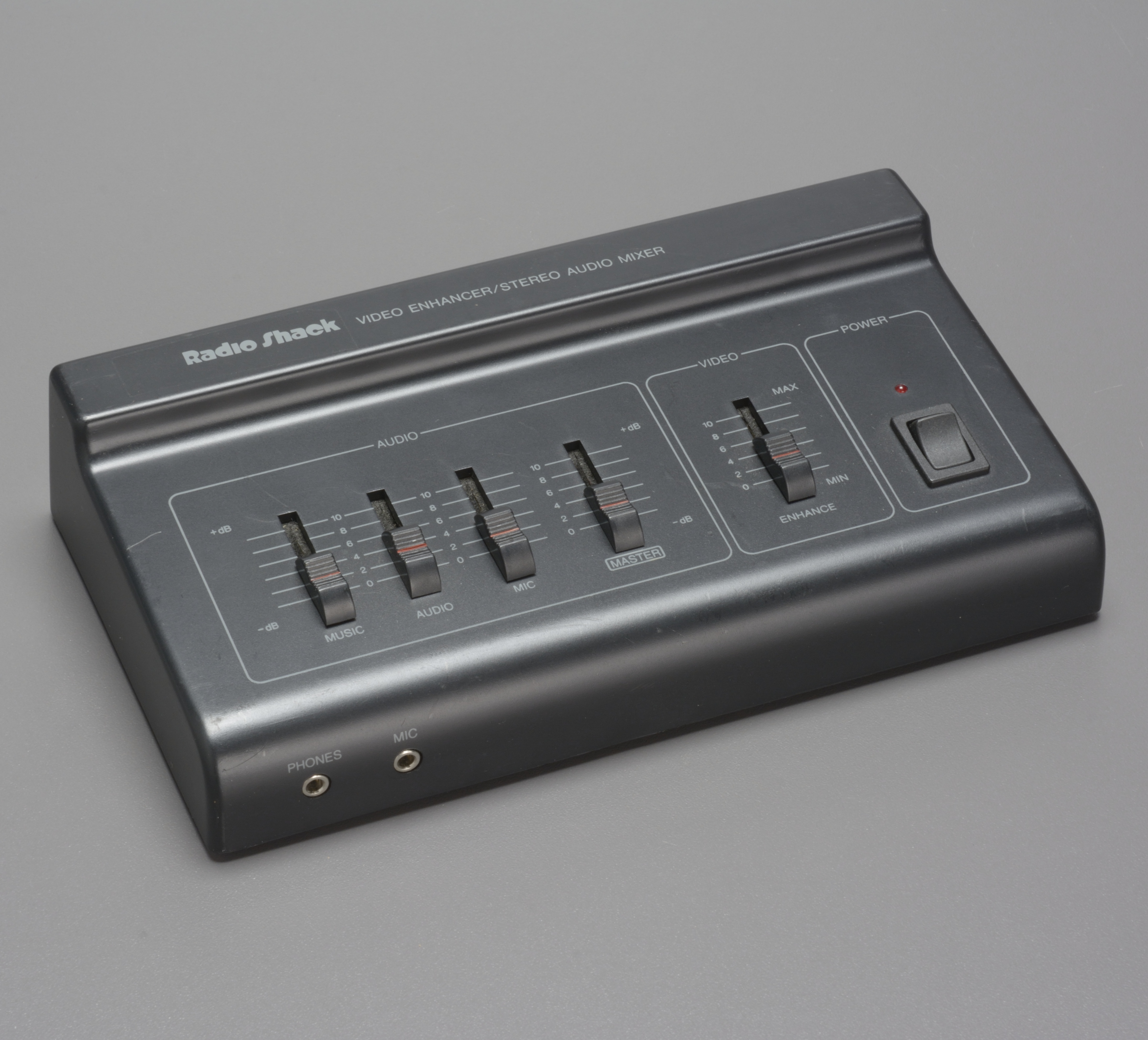 RADIO SHACK Video Enhancer/Stereo Audio Mixer 15-1961