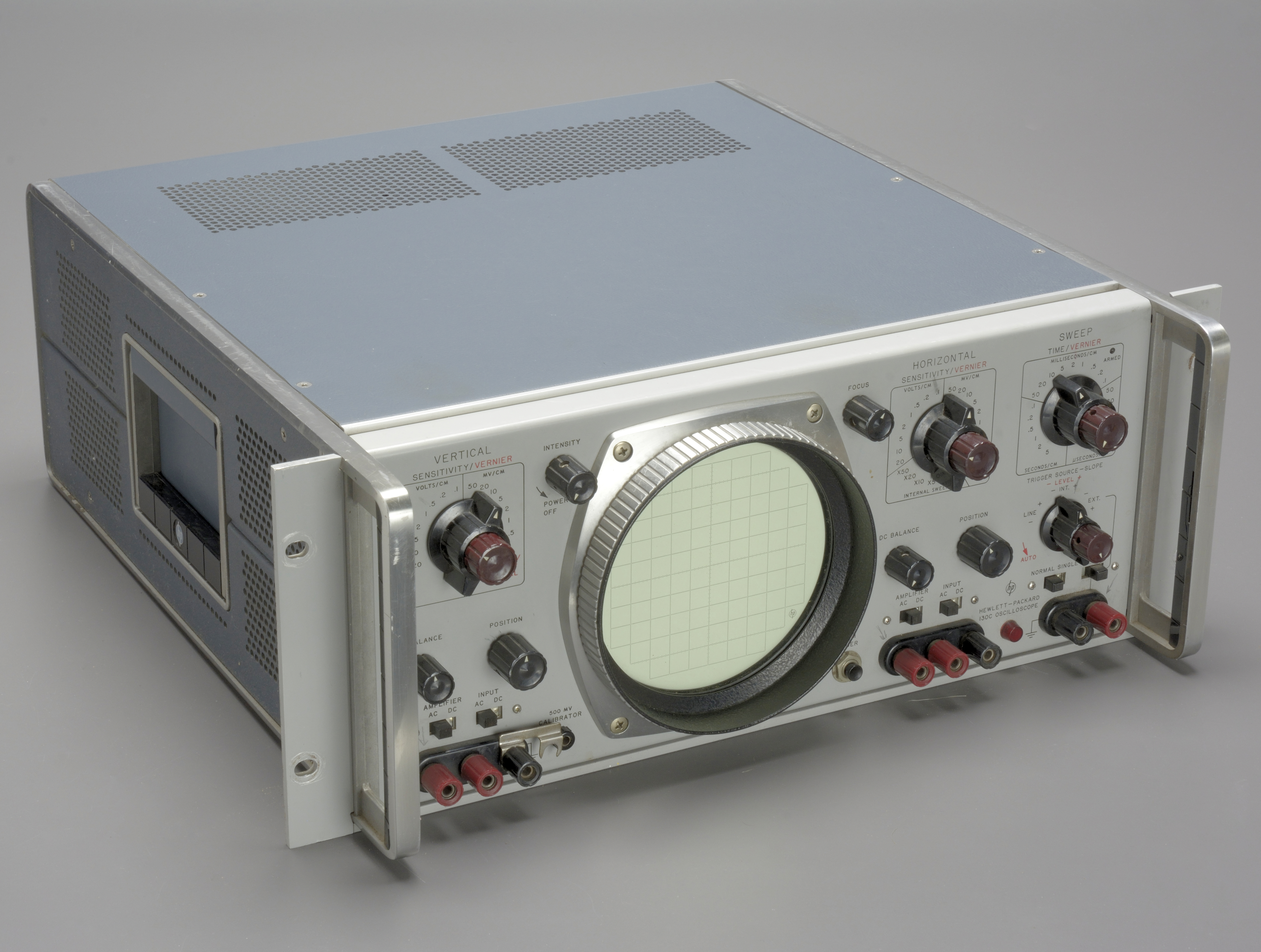 HEWLETT PACKARD (HP) 130C Oscilloscope