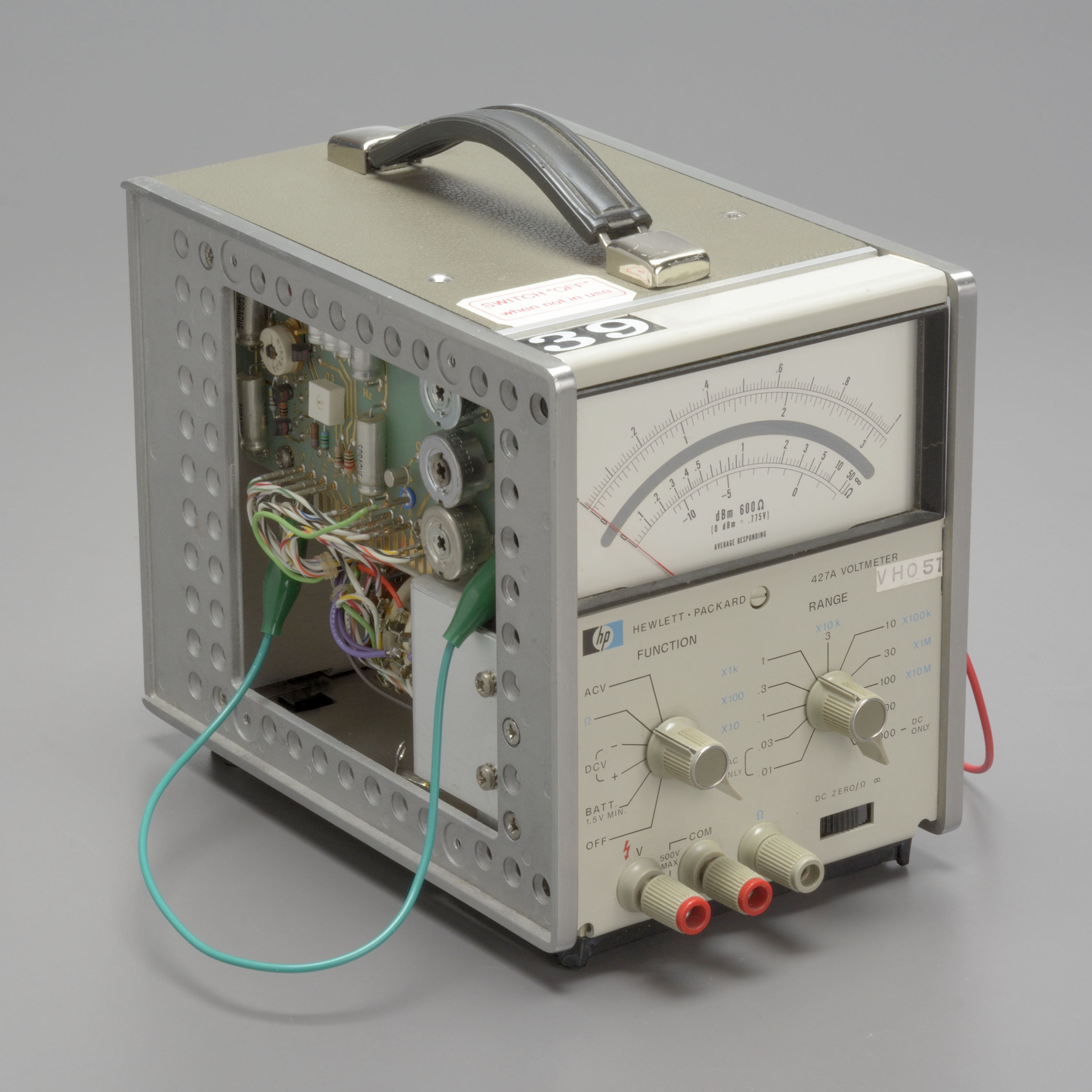 HEWLETT PACKARD (HP) 427A Multimeter (Side-Covers Removed)