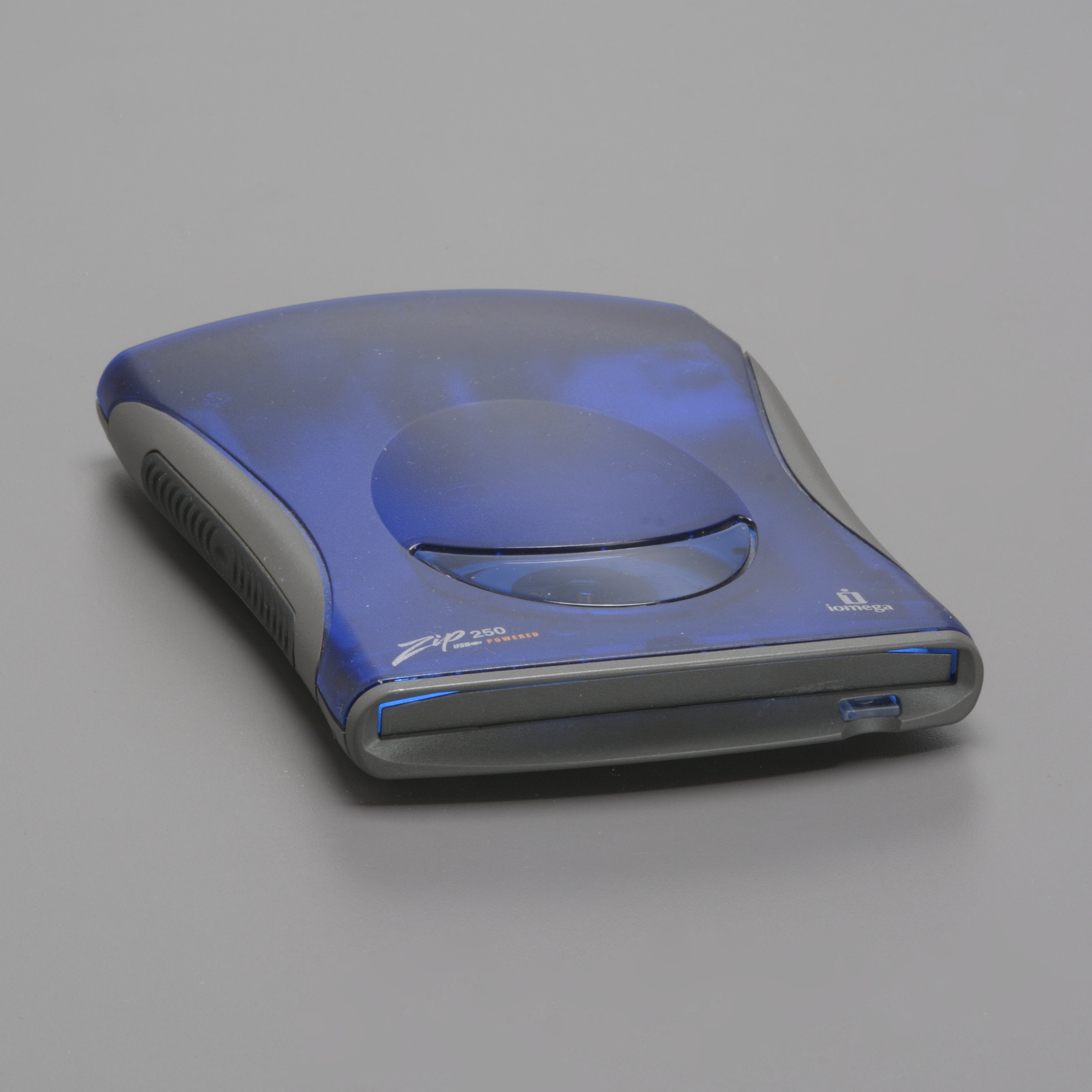 iOMEGA Zip Drive 250 (USB)