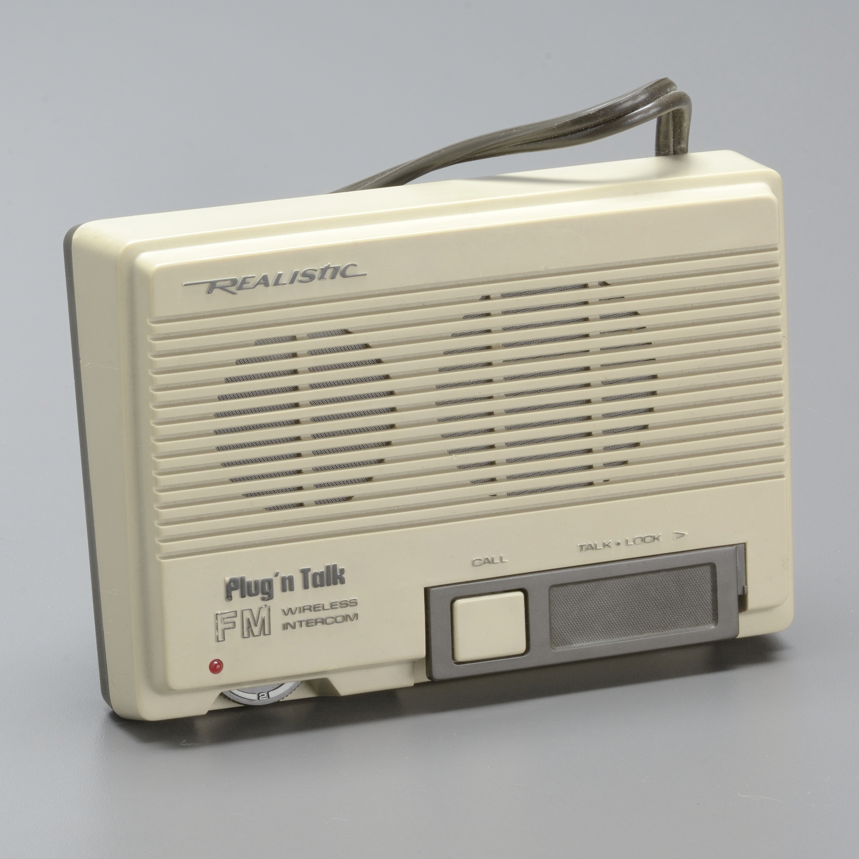 RADIO SHACK Realistic Plug'n Talk FM Wireless Intercom Model 43-207A