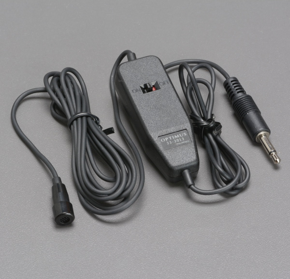 RADIO SHACK Optimus Omnidirectional Tie Clip Microphone 33-3013 (Lapel Microphone)