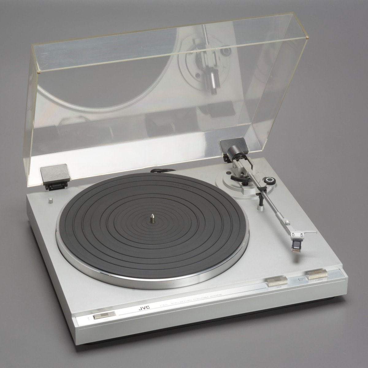 JVC Auto-Return Record Turntable Model L-A21