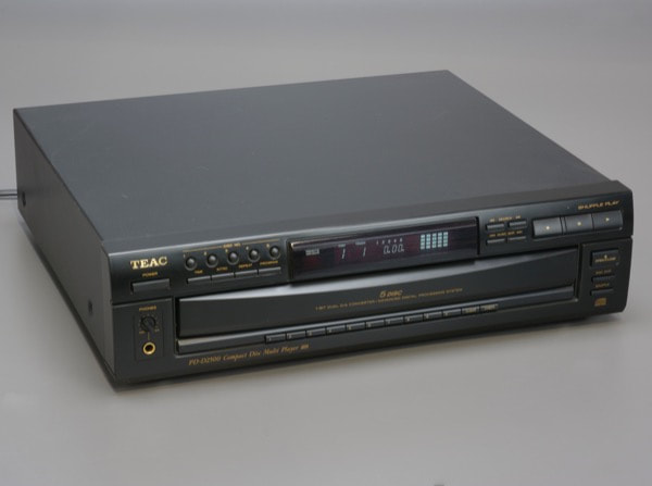 TEAC PD-D2500 Compact Disc Multi Player
