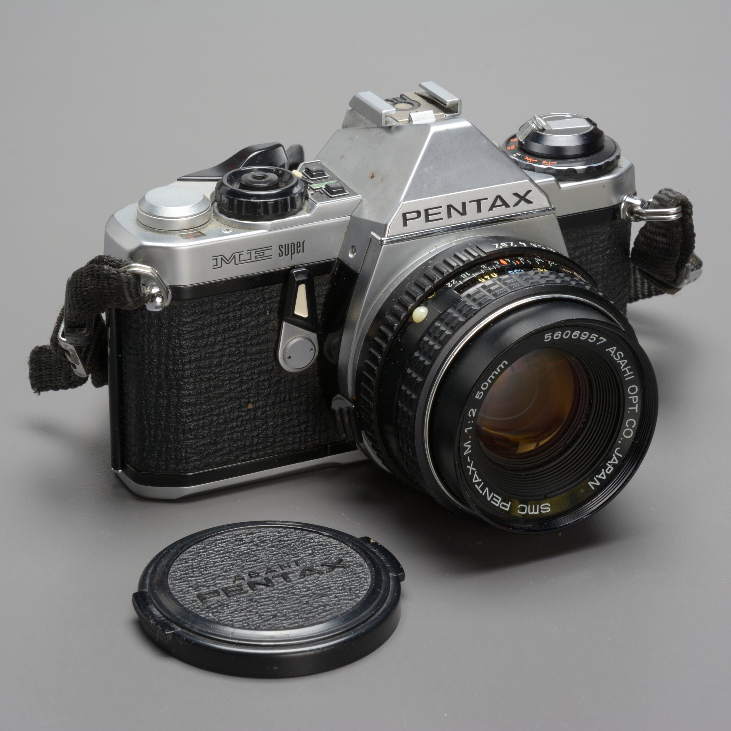 PENTAX ME Super 135mm SLR Camera Kit
