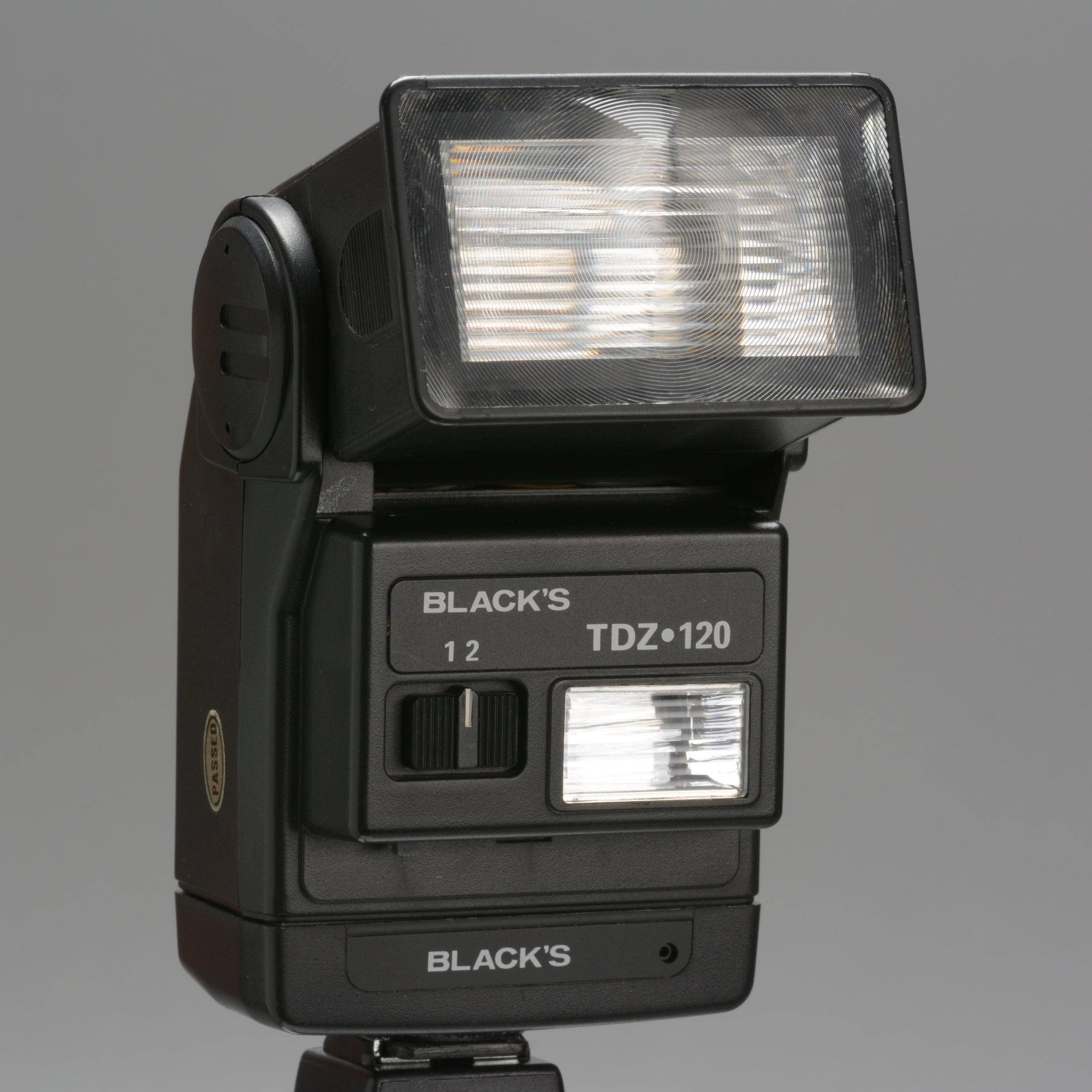 BLACK'S TDZ-120 (AKA: HANIMEX TZ-36A) Electronic Flash