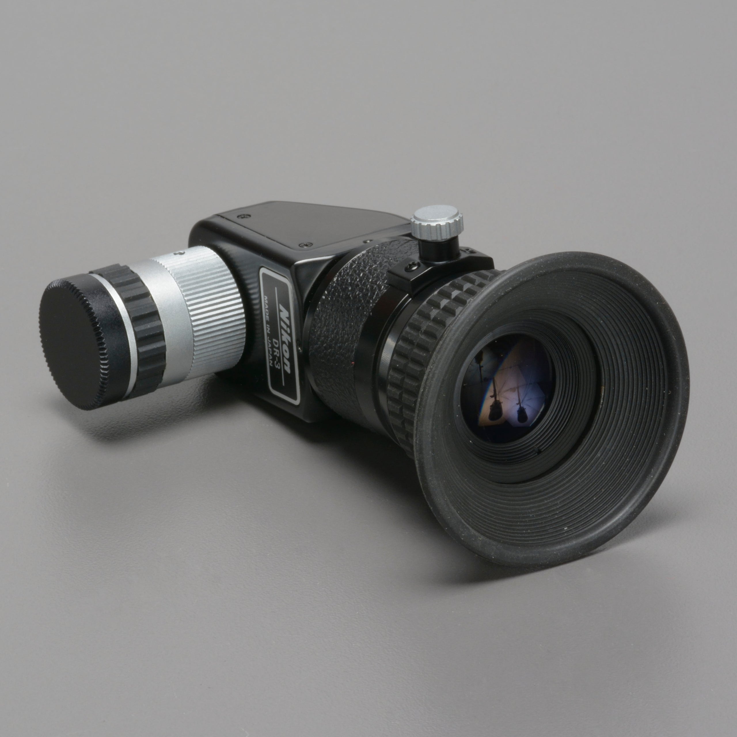 NIKON DR-3 Right Angle Viewing Attachment