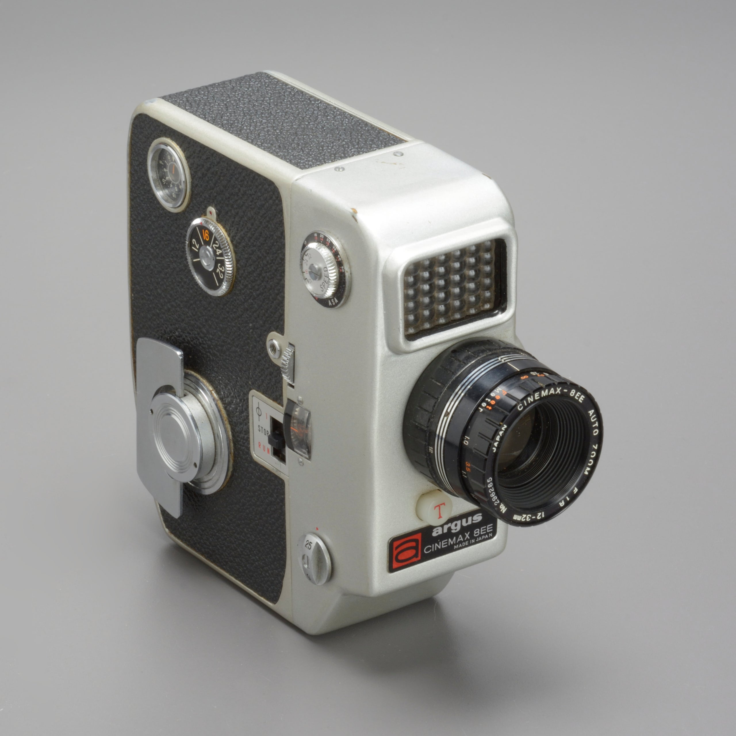 ARGUS Cinemax 8EE (8mm Cine Camera)
