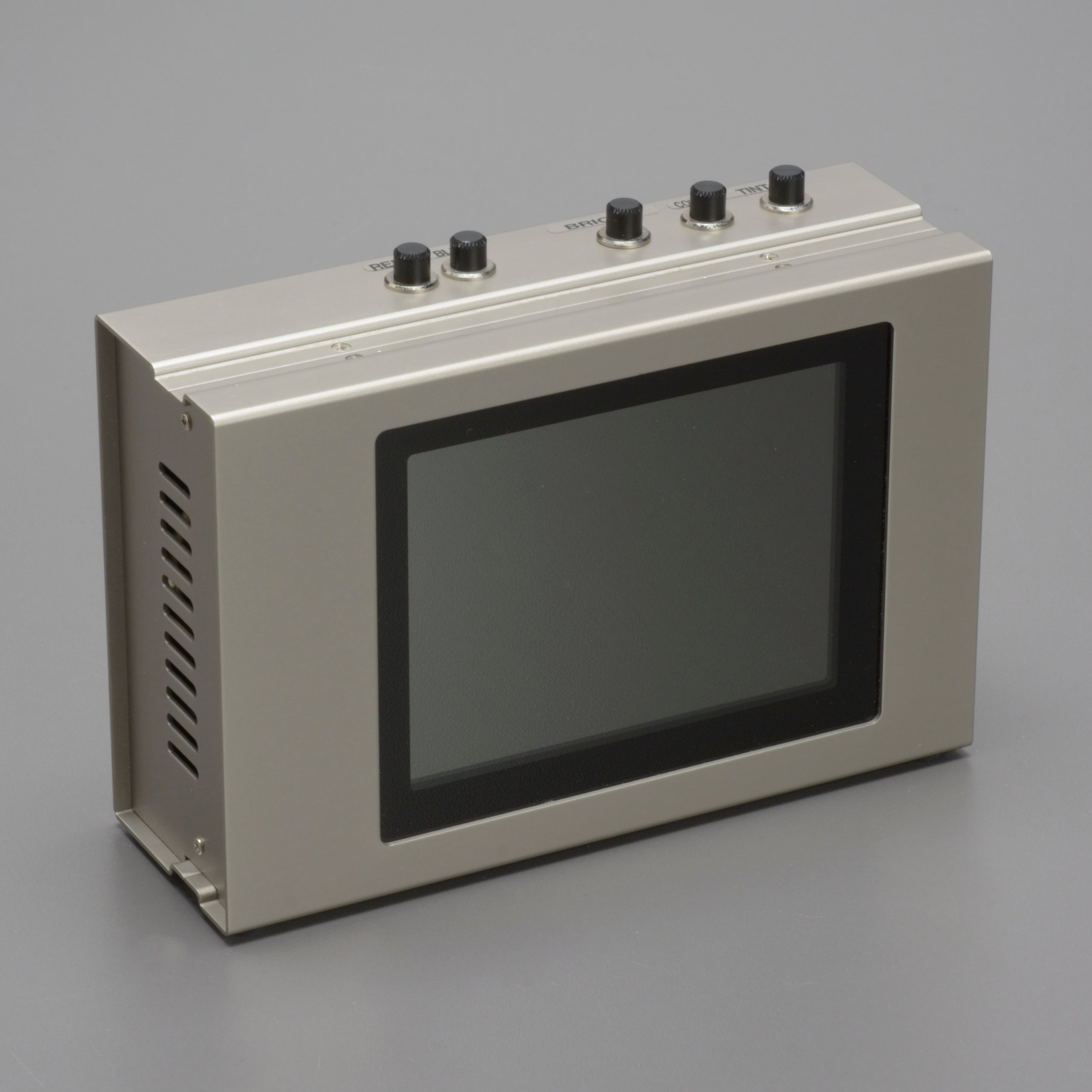 MARSHALL ELECTRONICS 4-Inch LCD Monitor (Analog Video Field Monitor)