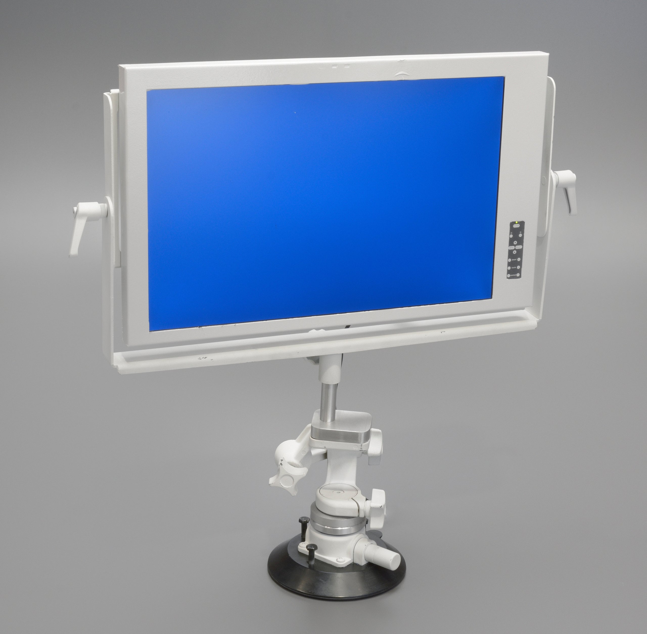 MARSHALL ELECTRONICS 17-Inch High Definition Color LCD Monitor Model V-LCD17H - In Custom Mount (Digital Input)