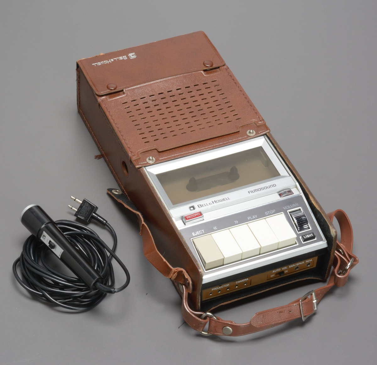 BELL & HOWELL Filmosound 450A Portable Compact Cassette Tape Recorder (Monophonic)