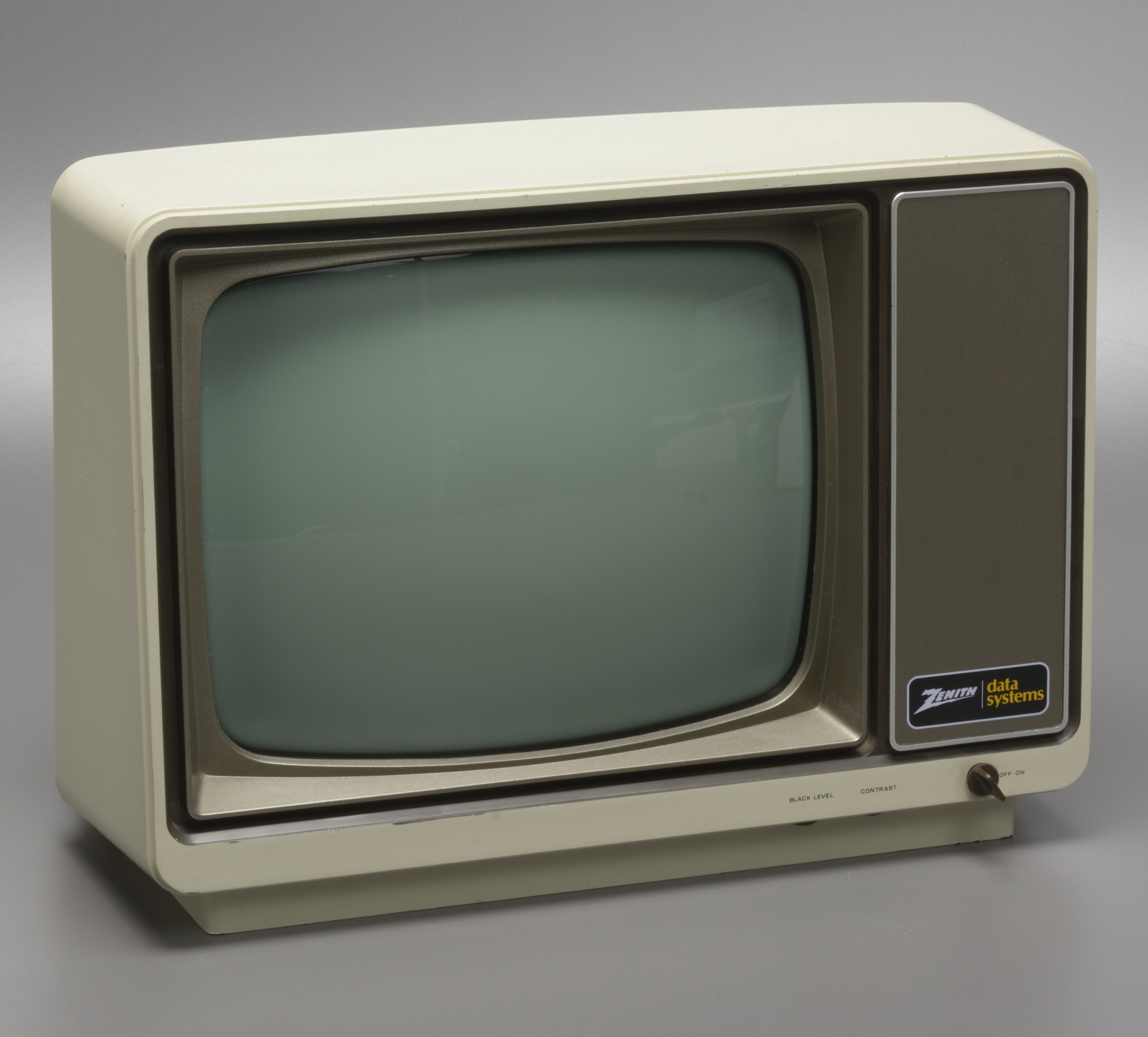 ZENITH DATA SYSTEMS Model ZVM-121 Monitor (Green/Monochrome Display)